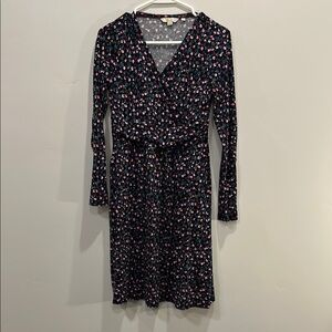 Boden Multicolored Sheath Dress with V-Neck and Long Sleeves. Size 4P.